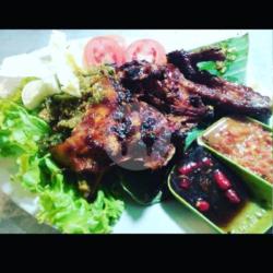 Paha Atau Dada Bebek Bakar