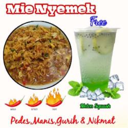 Bundle Squash 3 : ( Mie Nyemek )   Free Squash Drink