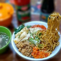 Mie Yamien Bakso   Pangsit Rebus