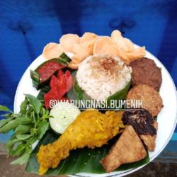 Nasi Liwet Ayam Bumbu Lengkuas