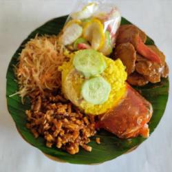 Nasi Kuning Jengkol