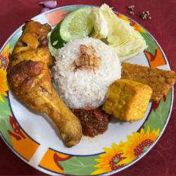 Nasi Ayam Goreng