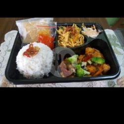 Nasi Bento Ayam Kungpao