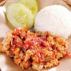 Ayam Geprek Chicken   Nasi   Lalapan