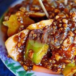 Rujak Buah Bumbu Kacang