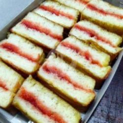 Roti Bakar Bandung 1 Slice Susu Strawberry