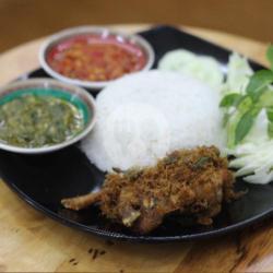 Nasi Sambal Ayam Tangkap(nambal Atap)