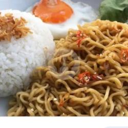 Indomie Goreng Super Duper Puedas   Telor   Nasi  )