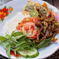 Nasi Penyet Usus   Es Teh