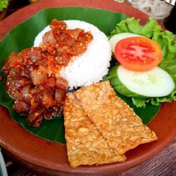 Nasi Oseng Kikil Mercon