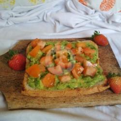 Smash Avocado   Fresh Tomato   Lime