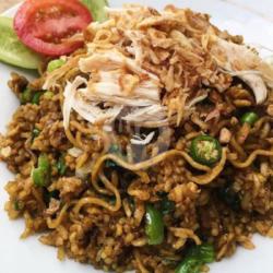 Nasi Goreng Campur Mie