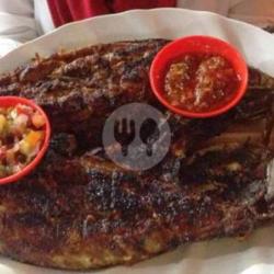 Ikan Kuwe Bakar