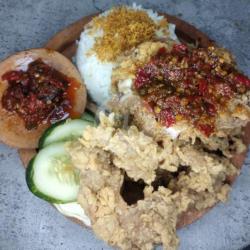 Nasi Kulit Chicken Geprek