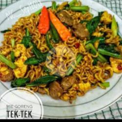 Mie Tektek Goreng