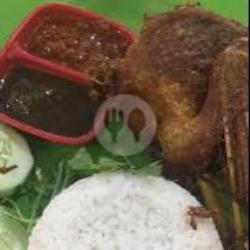 Bebek Goreng Nasi Sambel Lalapan