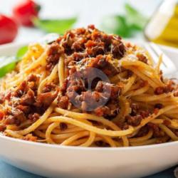 Spicy Spaghetti Bolognese