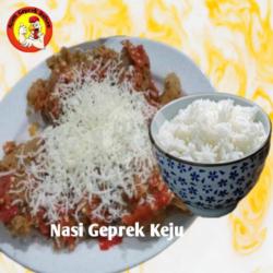 Nasi Geprek Keju