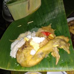 Nasi Liwet Paha Bawah