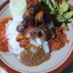 Nasi Jeroan Bebek Tahu Tempe