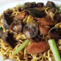 Mie Goreng Ati Ampela Plus Sosis