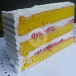 Strawberry Short Cake Slice