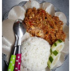 Fillet Dada Ayam Geprek Bumbu Rendang Nasi