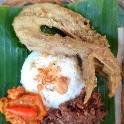 Nasi Gudeg   Krecek   Kepala (ayam Kampung)