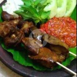 Nasi Rempela Ayam Makyus