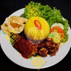 Nasi Kuning   Dendeng Ayam