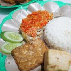 Nasi   Tahu Goreng