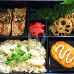 Bento Salmon Veggie