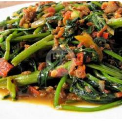 Cah Kangkung Sosis Saus Tiram