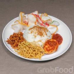 Nasi Uduk Plus Telor Balado