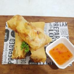 Chicken And Vegetable Spring Roll