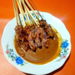 10 Sate Kambing-kacang