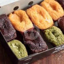 Kue Balok Mix Ori Coklat, Greentea, Keju Isi 6