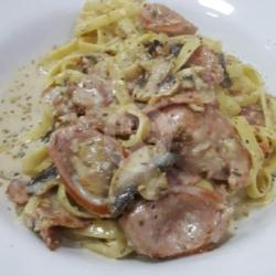 Fettuchine Carbonara All Meat