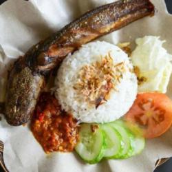 Nasi Lele Goreng Sambel Bawang