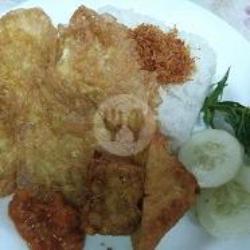 Sambelan Telor Tempe Tahu Nasi