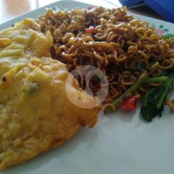Mie Indomie  Goreng   Tempe Mendoan