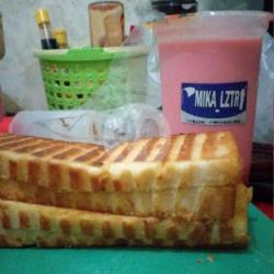 Roti Bakar Mangga Dan Minuman