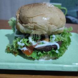 Burger Beef Daging Sapi