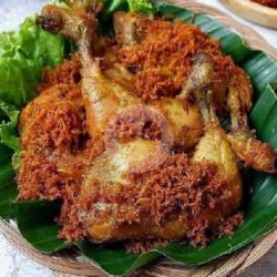 Ayam Gepuk Serundeng