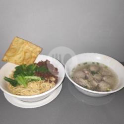 Mie Pangsit Ayam   Bakso