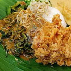 Nasi Pecel Ikan Ayam Crispy