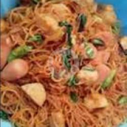 1 Porsi Bihun Tumis  Sosis 1 Cup Air Mineral