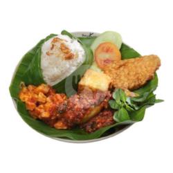 Nasi Ayam Penyet