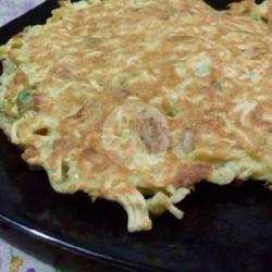 Omlet Indomi Telur Pedas   Nasi   Lalap