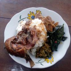 Nasi Ikan Jaer Nila